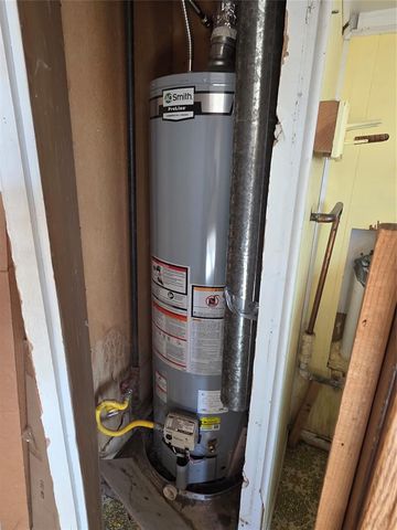 109 W Vandament Avenue, Yukon, OK 73099