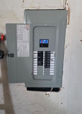 109 W Vandament Avenue, Yukon, OK 73099