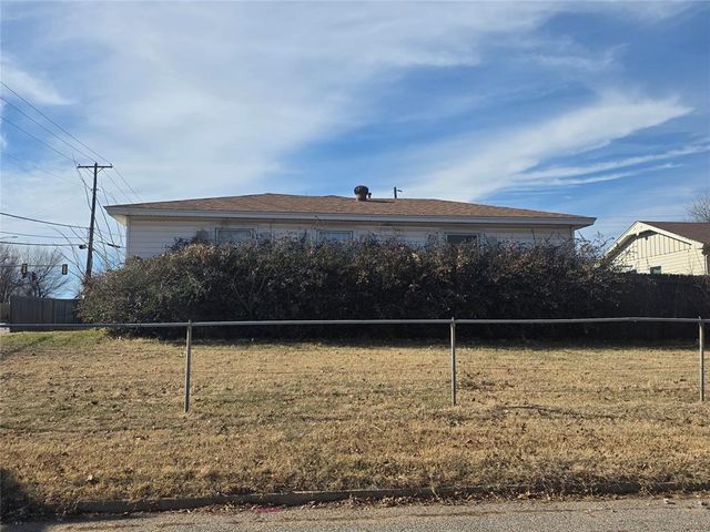 109 W Vandament Avenue, Yukon, OK 73099