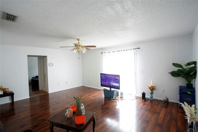 314 OAK TRACK PASS, Ocala, FL 34472