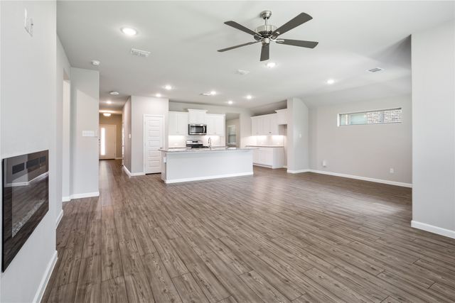 218 Brookview Drive, Lavon, TX 75166