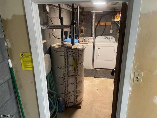 8 Diana Ct, Lebanon Twp., NJ 07830