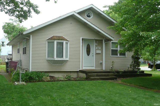 2057 Riverside Drive, South Bend, IN 46616