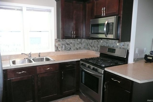 2057 Riverside Drive, South Bend, IN 46616