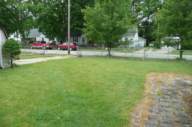 2057 Riverside Drive, South Bend, IN 46616