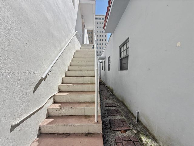 350 Minorca Avenue 2, Coral Gables, FL 33134