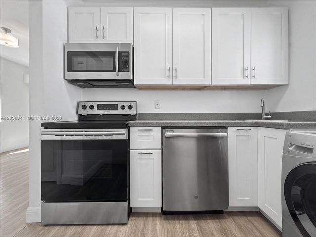 350 Minorca Avenue 2, Coral Gables, FL 33134