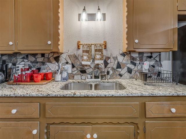 502 N Rock Island Avenue, El Reno, OK 73036