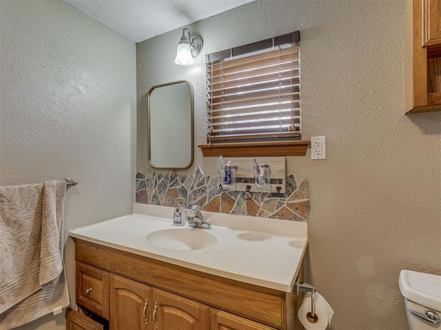 502 N Rock Island Avenue, El Reno, OK 73036