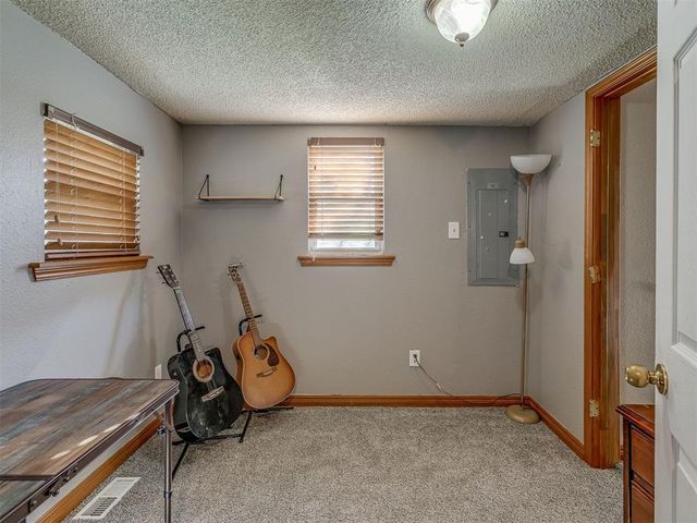 502 N Rock Island Avenue, El Reno, OK 73036