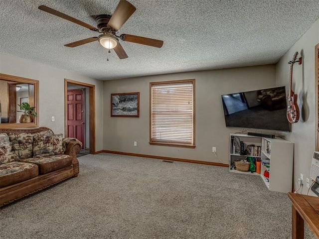 502 N Rock Island Avenue, El Reno, OK 73036