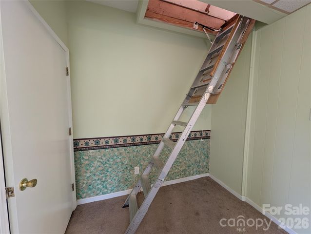 633 S Eastway Drive, Troutman, NC 28166