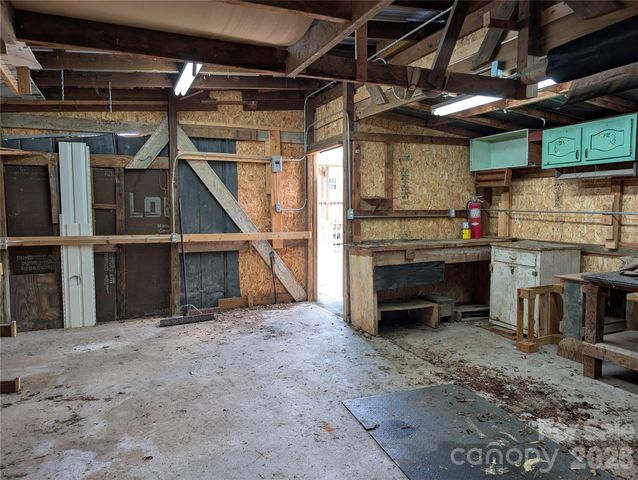 633 S Eastway Drive, Troutman, NC 28166