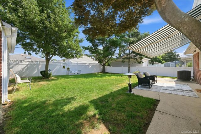3573 Wyanet Street, Seaford, NY 11783