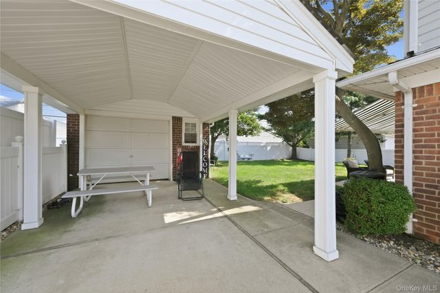 3573 Wyanet Street, Seaford, NY 11783