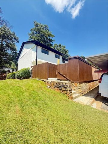 621 Garden Walk Drive, Stone Mountain, GA 30083