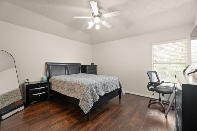 2280 Longspur Lane, League City, TX 77573