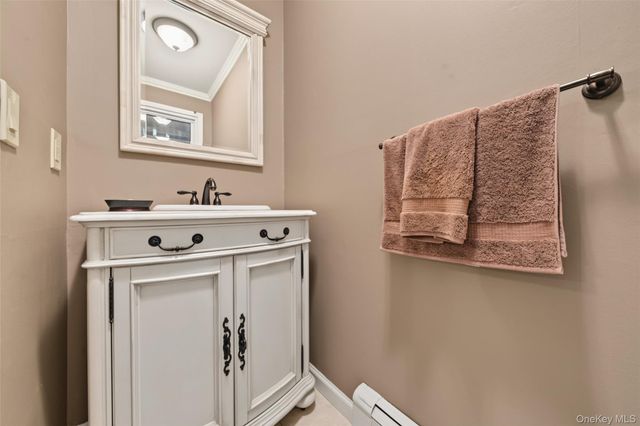 4 Letts Circle, Monroe, NY 10950