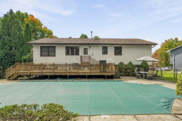 4 Letts Circle, Monroe, NY 10950