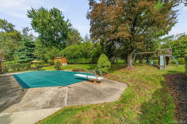4 Letts Circle, Monroe, NY 10950