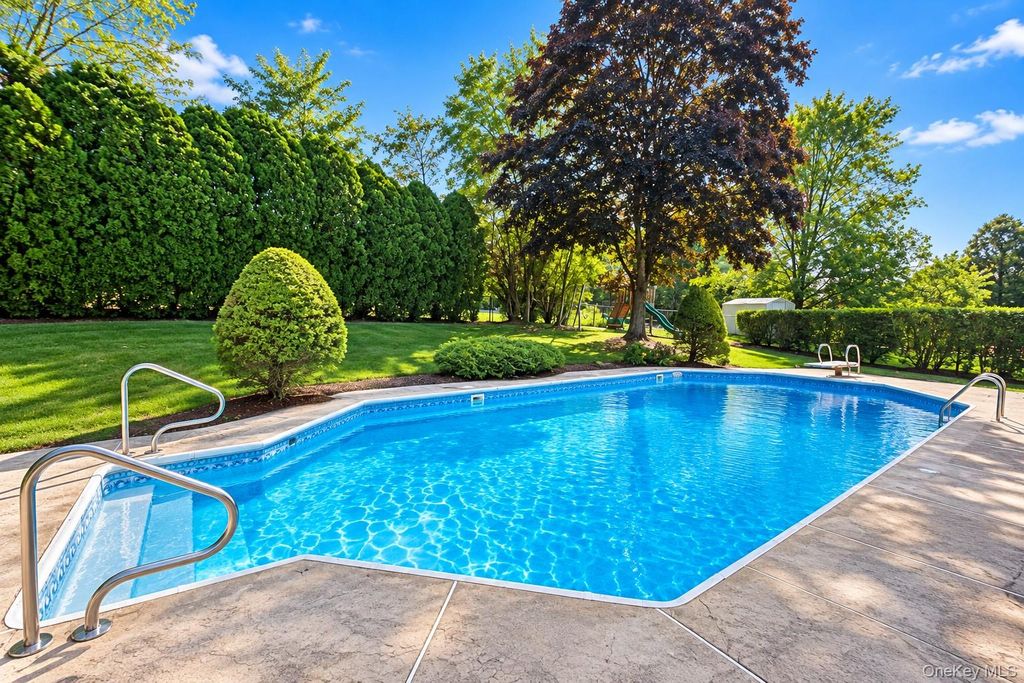 4 Letts Circle, Monroe, NY 10950 — photo 2