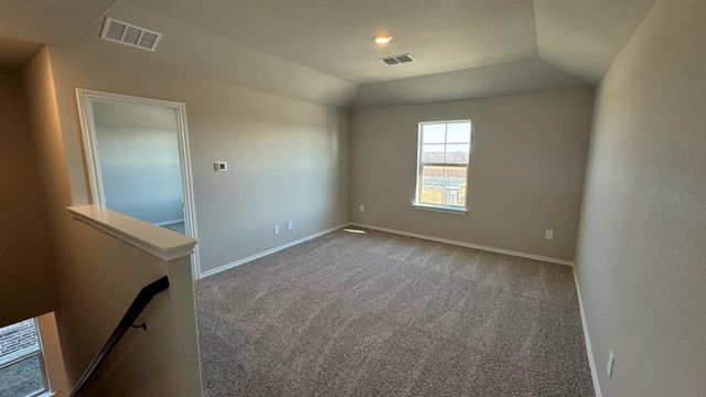 605 SHADED GROVE Drive, Denton, TX 76259