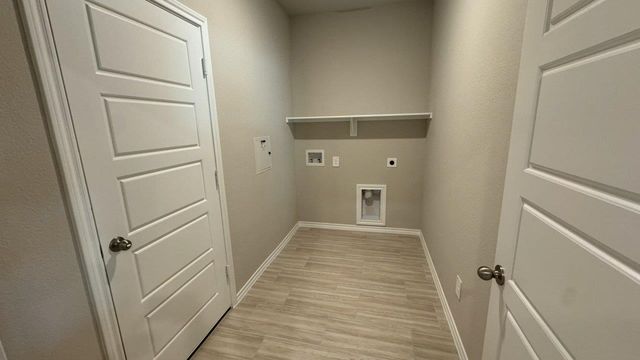 605 SHADED GROVE Drive, Denton, TX 76259