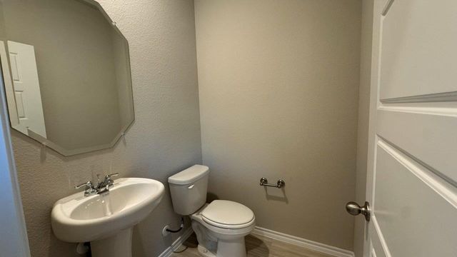 605 SHADED GROVE Drive, Denton, TX 76259