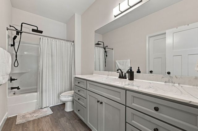 865 Hafner Rd, Charlotte, TN 37036