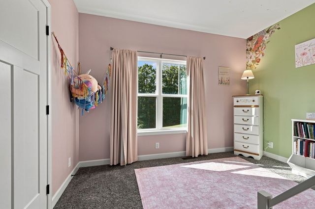 865 Hafner Rd, Charlotte, TN 37036