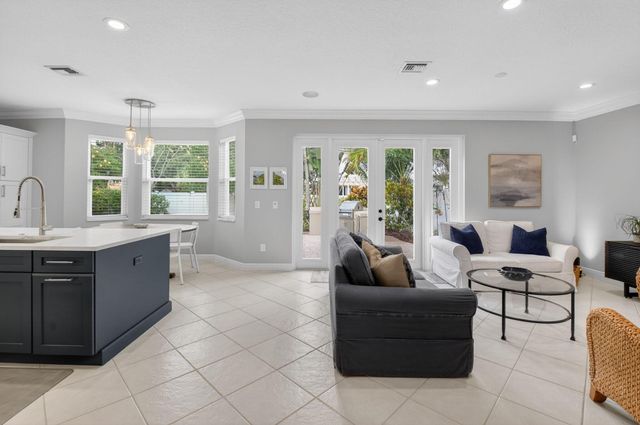 7759 Oak Grove Circle, Lake Worth, FL 33467