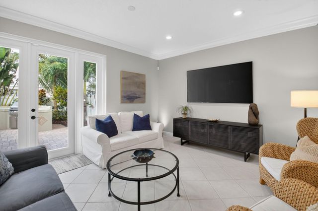 7759 Oak Grove Circle, Lake Worth, FL 33467