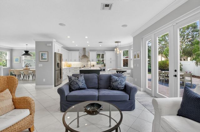 7759 Oak Grove Circle, Lake Worth, FL 33467