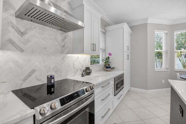 7759 Oak Grove Circle, Lake Worth, FL 33467