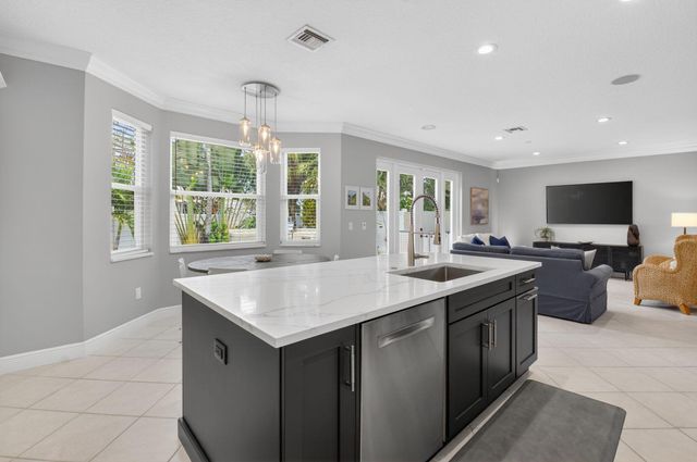 7759 Oak Grove Circle, Lake Worth, FL 33467