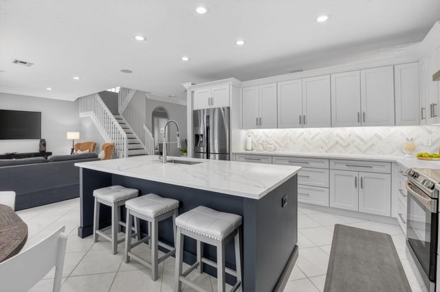 7759 Oak Grove Circle, Lake Worth, FL 33467