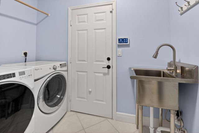 7759 Oak Grove Circle, Lake Worth, FL 33467