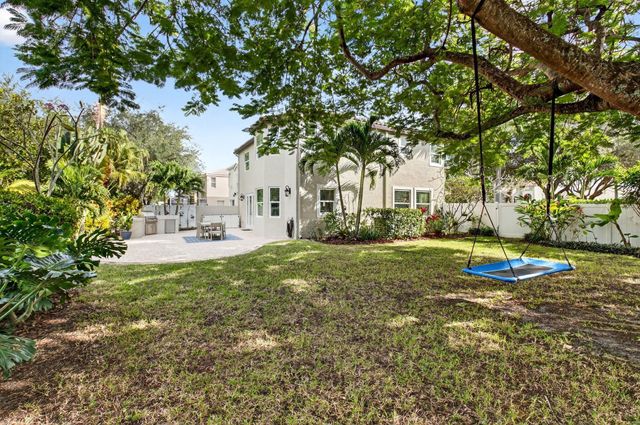 7759 Oak Grove Circle, Lake Worth, FL 33467