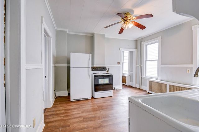 356-358 Locust Avenue, Amsterdam, NY 12010