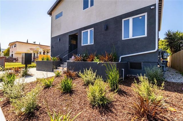 1737 S Longwood, Los Angeles, CA 90019