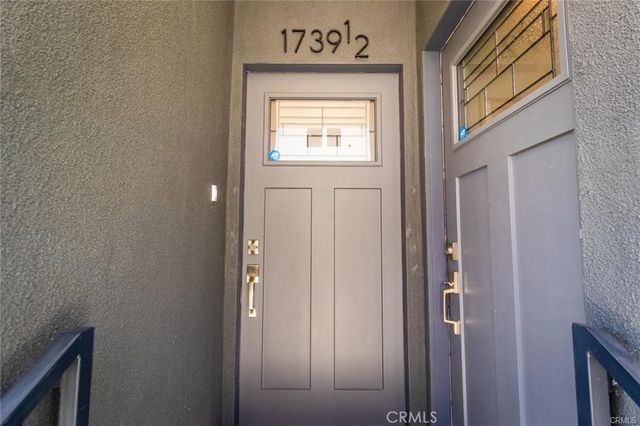 1737 S Longwood, Los Angeles, CA 90019