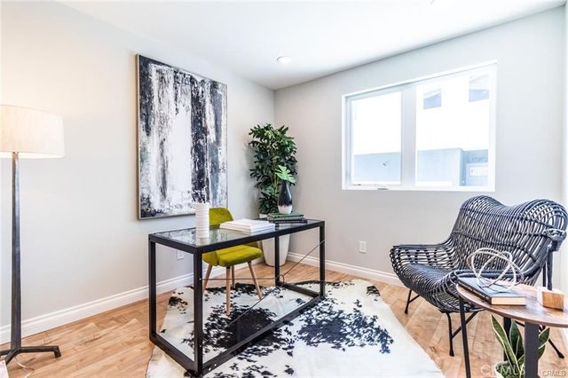 1737 S Longwood, Los Angeles, CA 90019