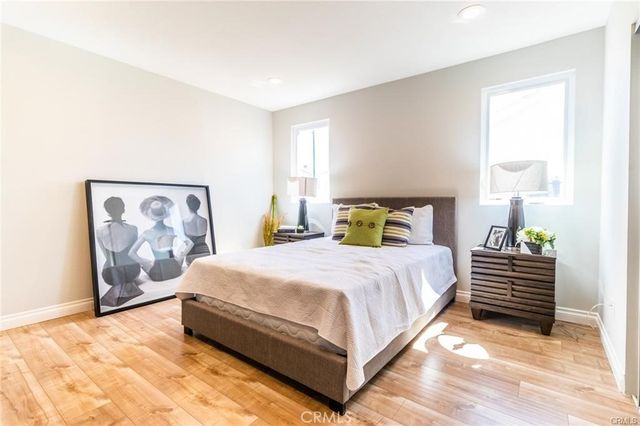 1737 S Longwood, Los Angeles, CA 90019