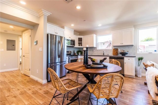 1737 S Longwood, Los Angeles, CA 90019