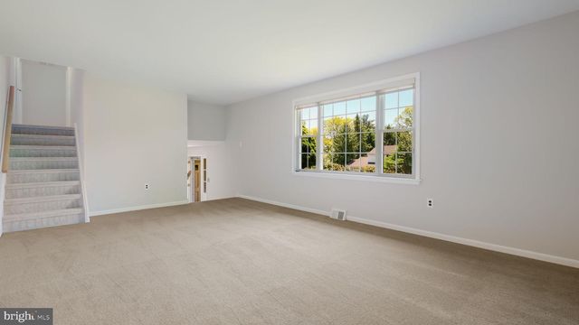 49 SURREY DR, Churchville, PA 18966