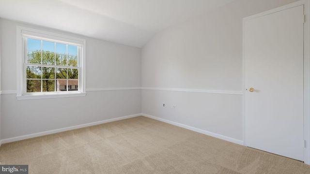 49 SURREY DR, Churchville, PA 18966