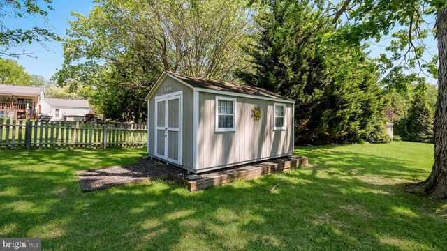 49 SURREY DR, Churchville, PA 18966