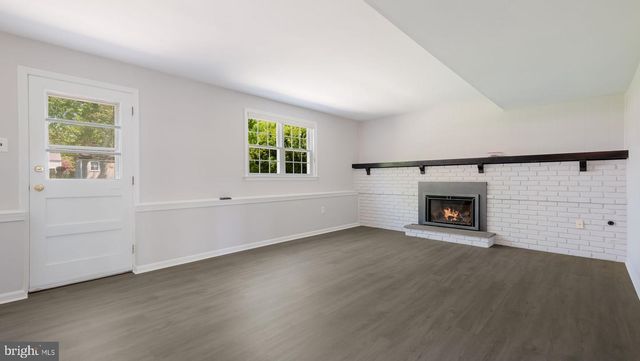 49 SURREY DR, Churchville, PA 18966