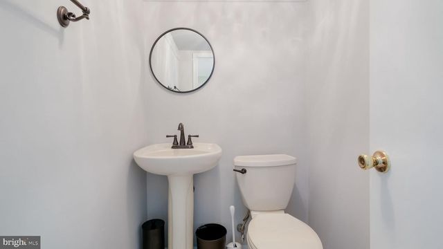 49 SURREY DR, Churchville, PA 18966