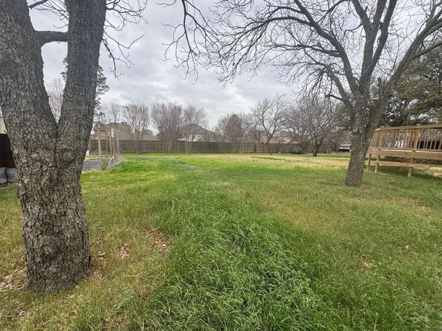 4757 Sunset Circle S, Fort Worth, TX 76244